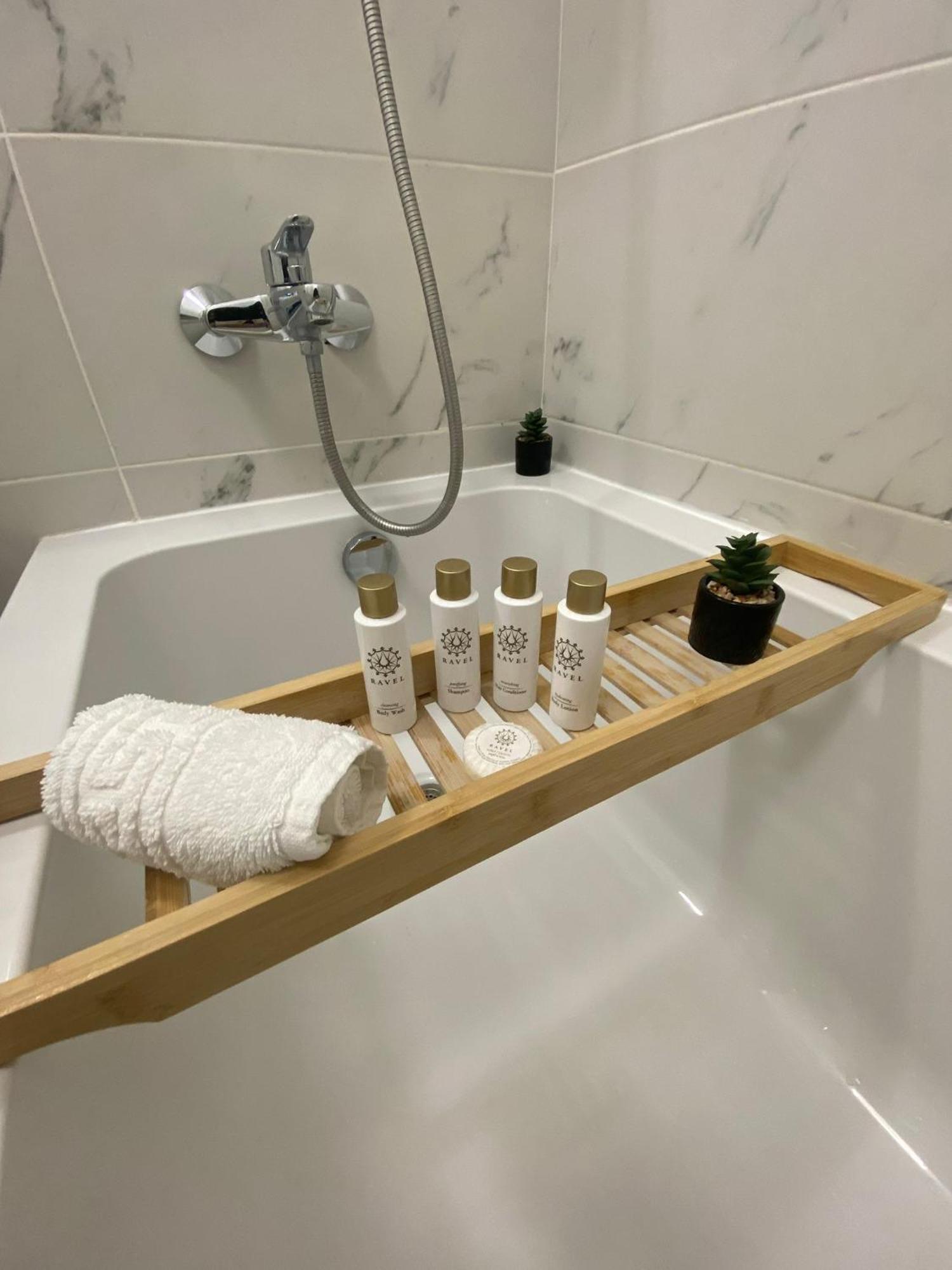 Garsoniera Dreamhouse Titan - High Class Bucureşti Eksteriør bilde
